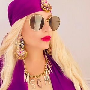 FABULOUS GOLD RUNWAY NECKLACE LARGE LETTERS!!